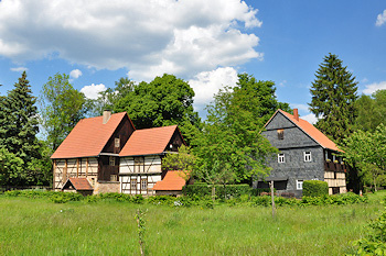 Bauernhäuser im Heinrich-Heine-Park