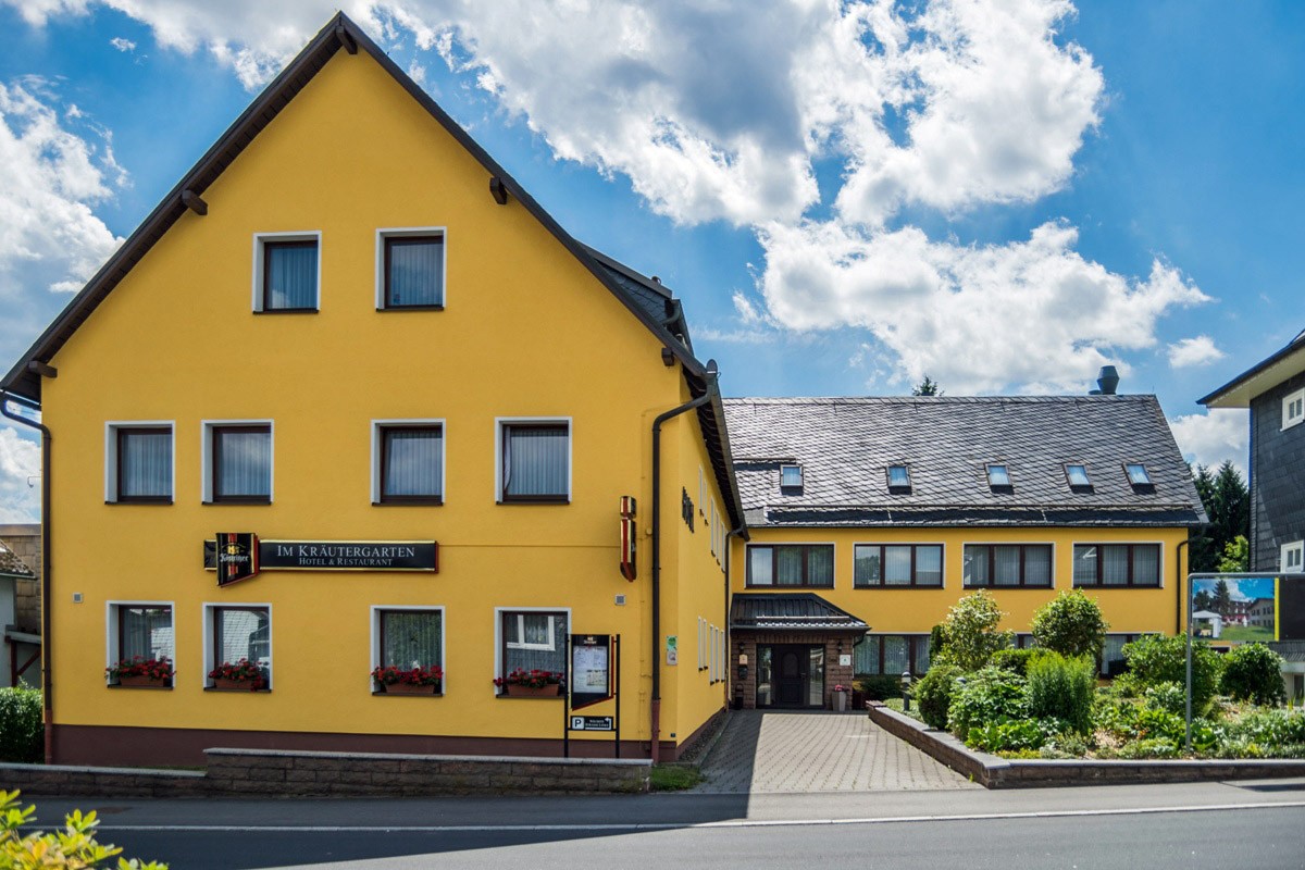 Hotel + Restaurant im Kräutergarten