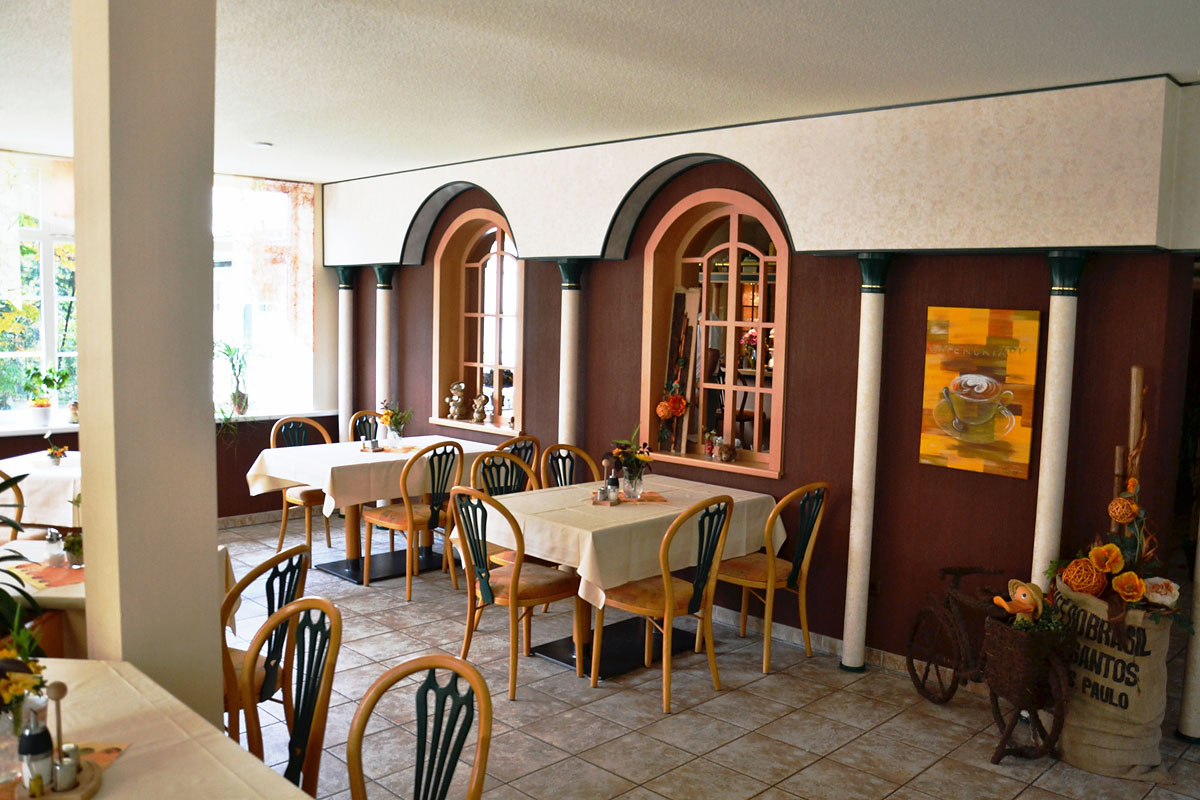 Blick in das Café-Restaurant