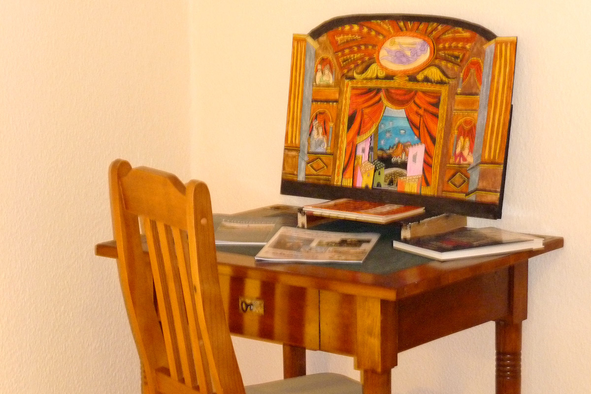 antiker Schreibtisch