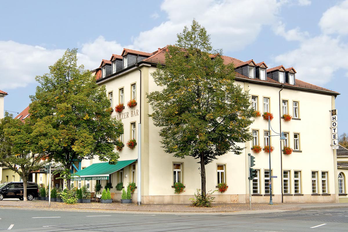 zum Eintrag von Hotel Schwarzer Bär Jena OHG****
