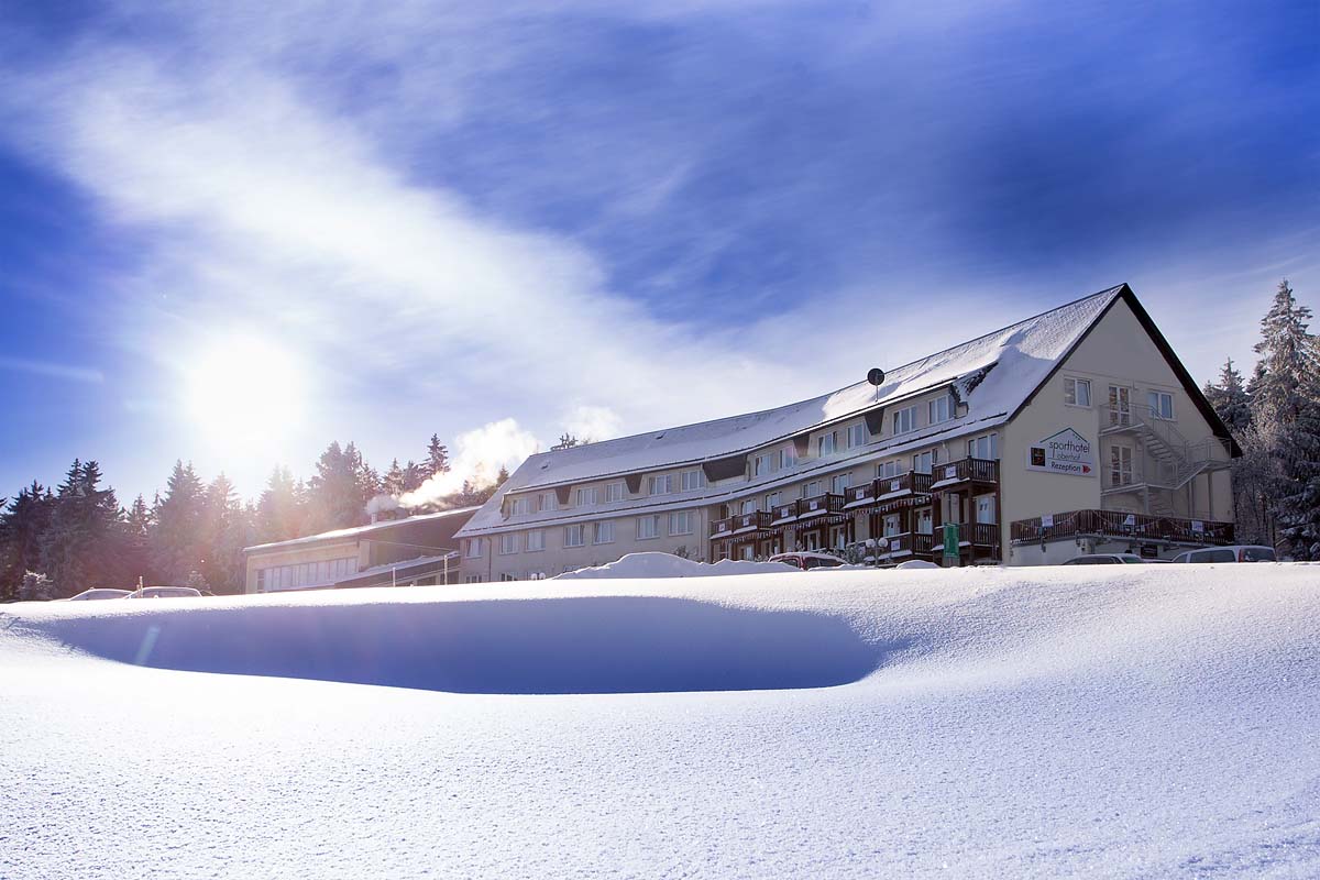 Sporthotel Oberhof im Winter