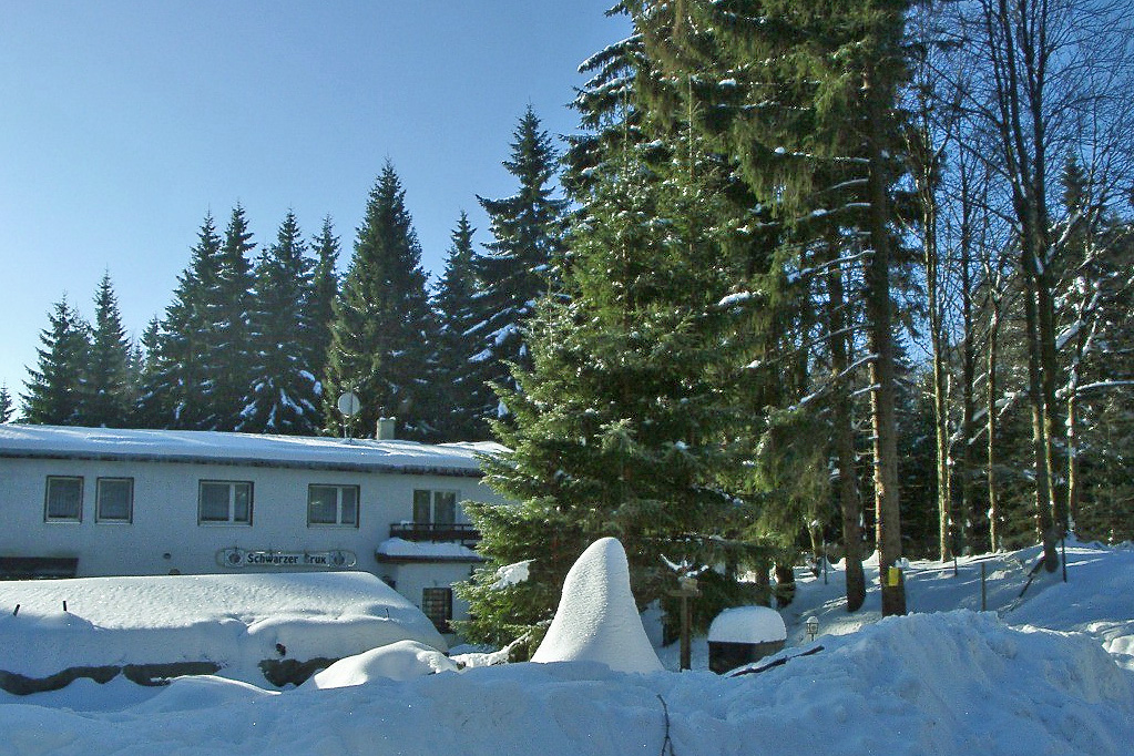 Waldgasthaus Schwarzer Crux im Winter