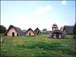 Archäologisches Freilichtmuseum Funkenburg in Westgreußen