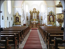 Innenansicht der Katholischen Andreaskirche