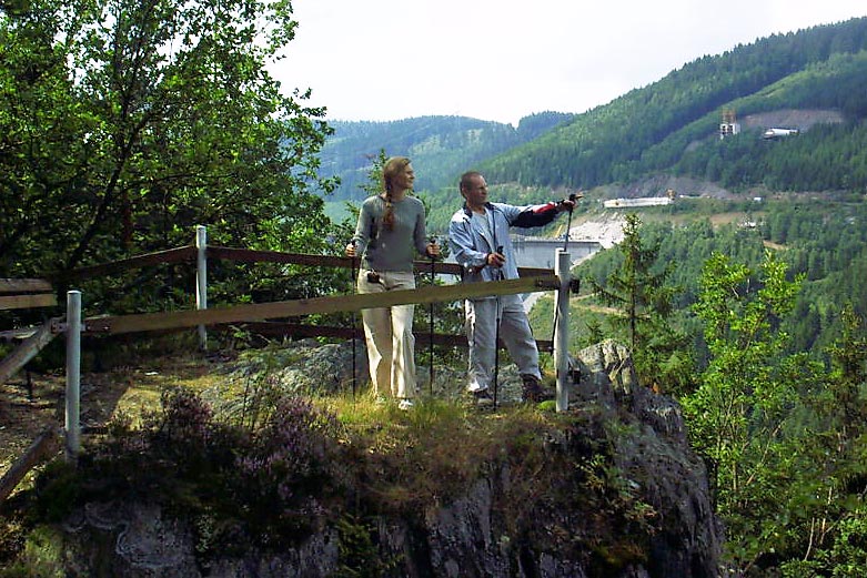 An der Talsperre Leibis