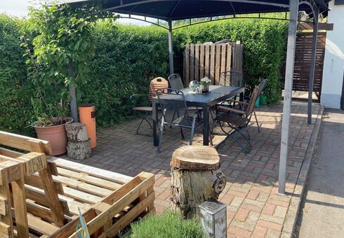 gemütliche Sitzecke im Freien