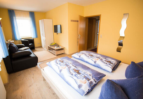 Blick in ein Schlafzimmer