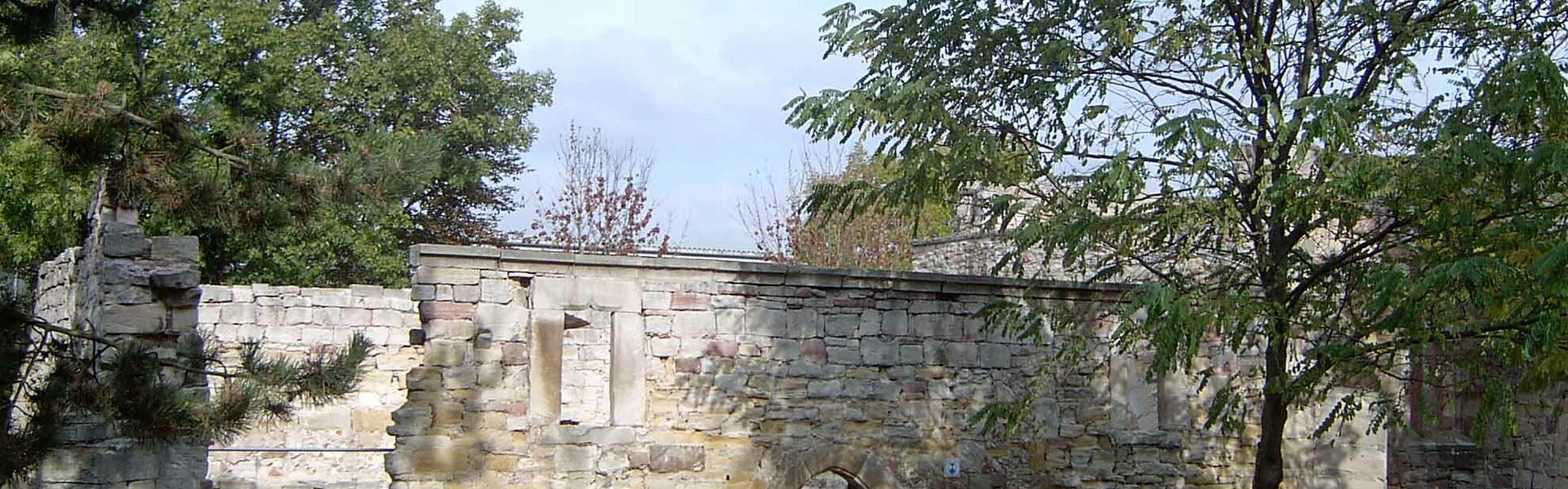 Ruine der Husenkirche