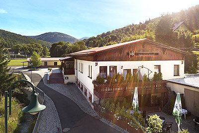 Gasthaus-Pension-Gruenes-Herz-Unterschoenau