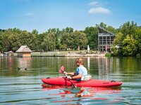 Boot fahren auf dem Stausee Hohenfelden