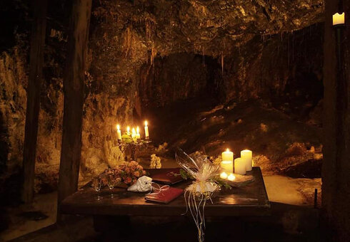 Heiraten in der Morassina-Grotte