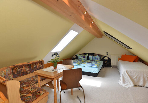 Fewo im Dachgeschoss, Schlafzimmer