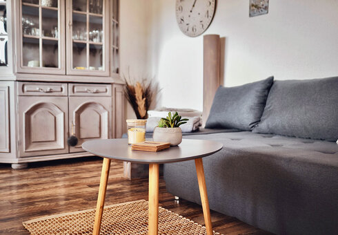 Wohnzimmer mit Couch