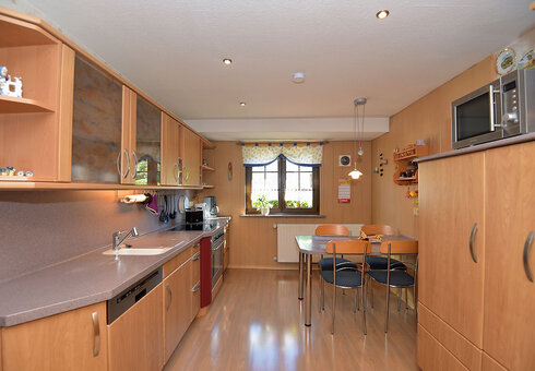 voll ausgestatte Küche