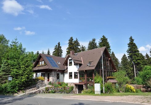 Haus Schmiechen, Sommeransicht