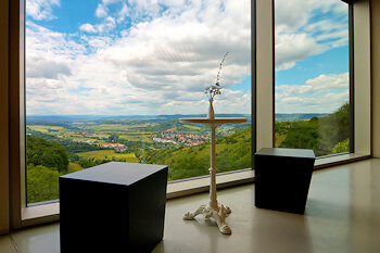 Besucherzentrum mit Panoramafenster